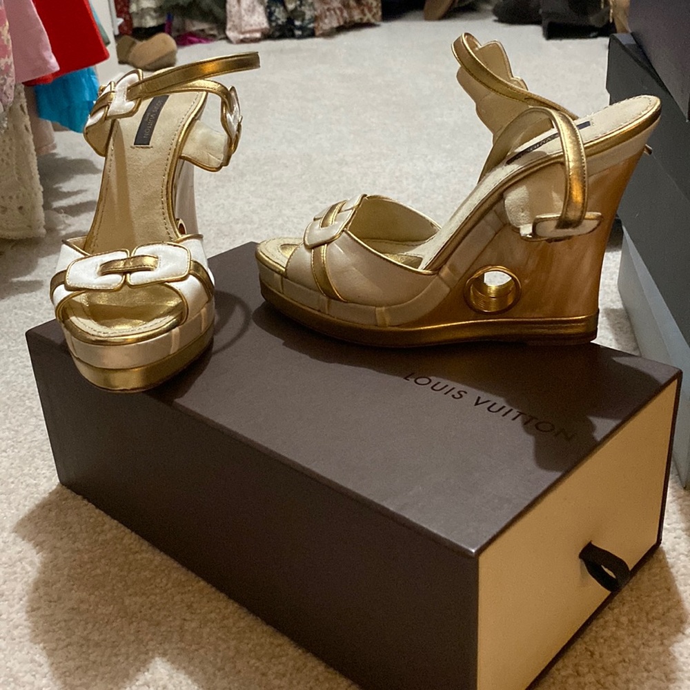 Louis Vuitton wedges